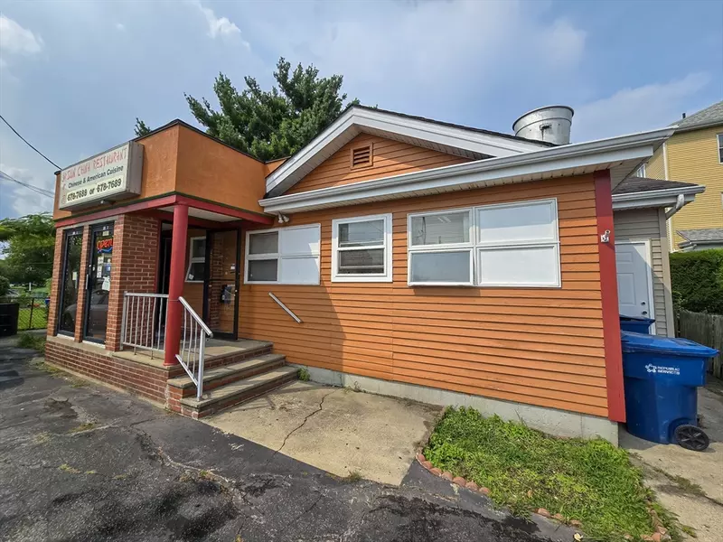 752 Brayton Ave, Fall River, MA 02721