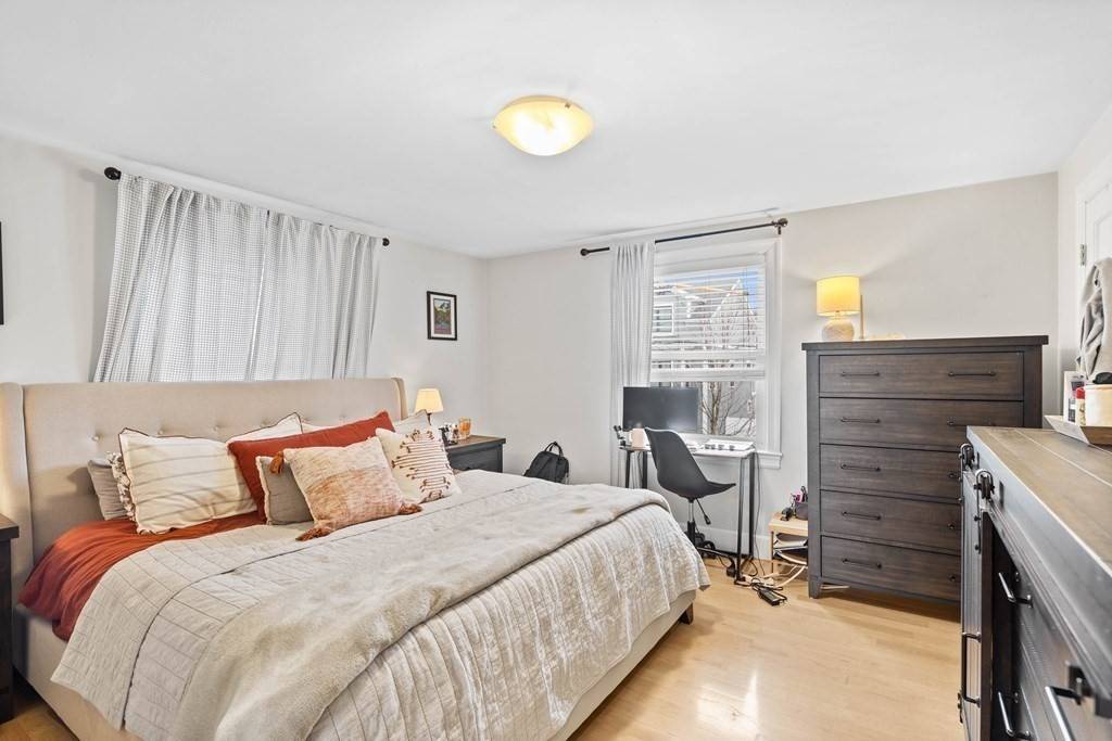 Boston, MA 02122,64 Ashland St #2B