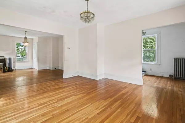 Milton, MA 02186,39 Otis Street