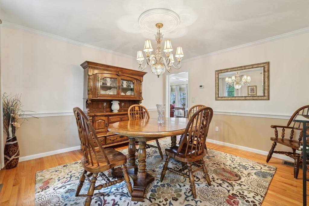 Stow, MA 01775,176 Crescent St