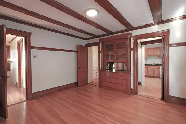 Watertown, MA 02472,394 Mount Auburn #2