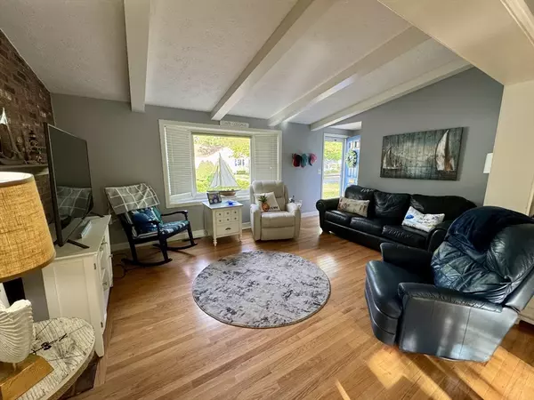 Yarmouth, MA 02664,39 Pine Grove Rd