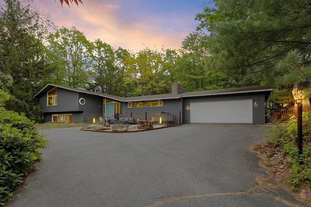 Holden, MA 01520,88 Sycamore Drive