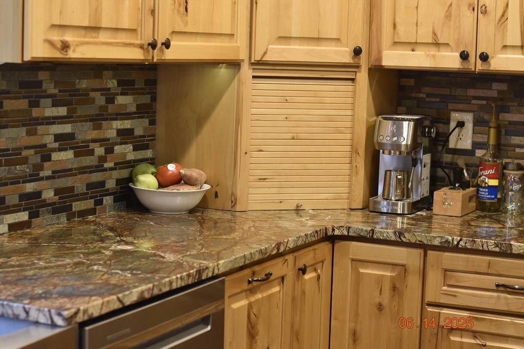 East Brookfield, MA 01515,252 Howe St