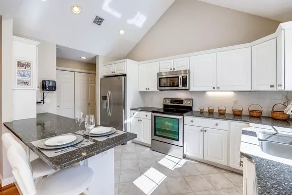 Brewster, MA 02631,80 Clipper Way