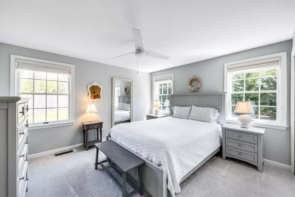 Orleans, MA 02653,8 Beach Rd #4