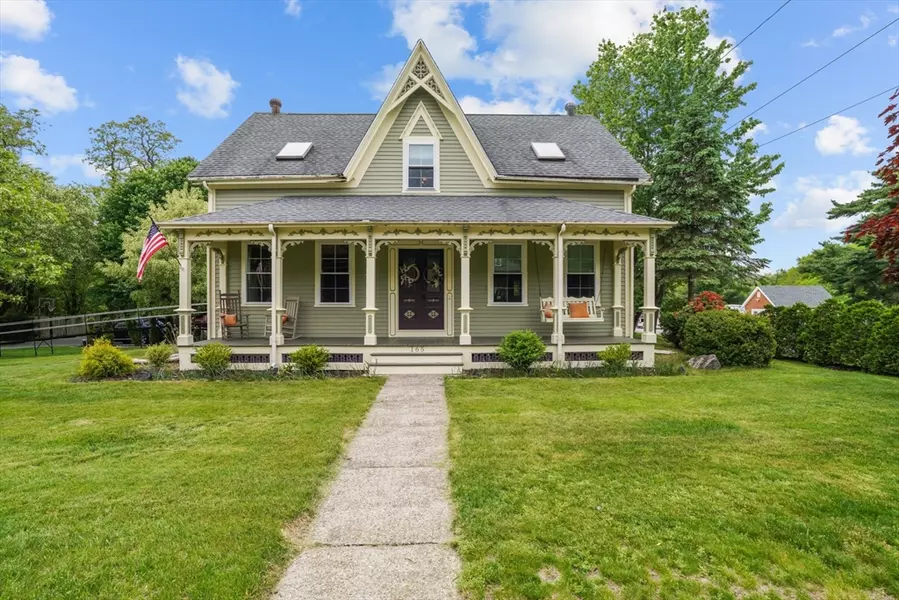 165 County Rd, Freetown, MA 02717