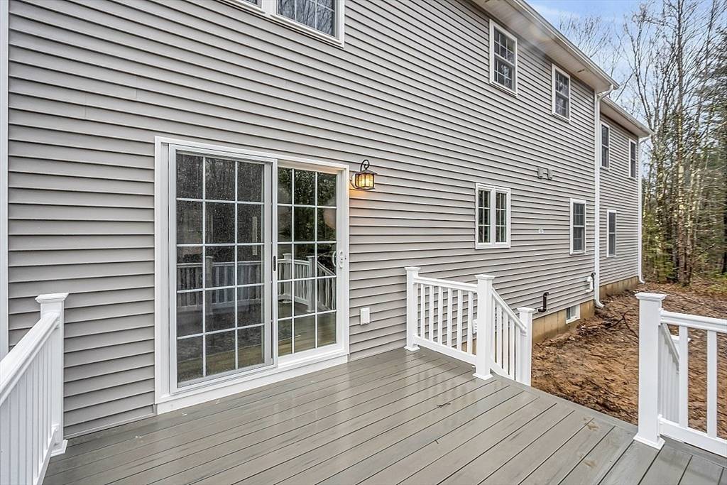 Leominster, MA 01453,1180 Elm St #Applewood