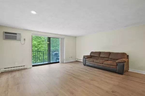Saugus, MA 01906,9 Broadway #217