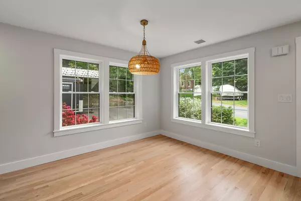 Hingham, MA 02043,19 Whitehorse Rd