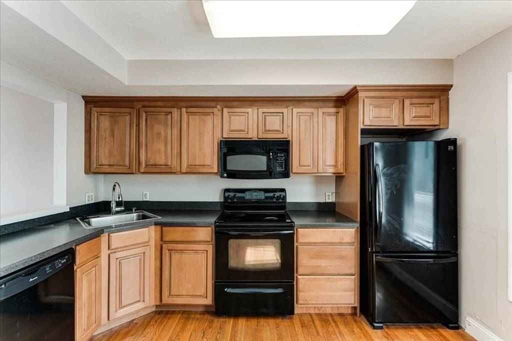 Weymouth, MA 02190,110 Burkhall St #B