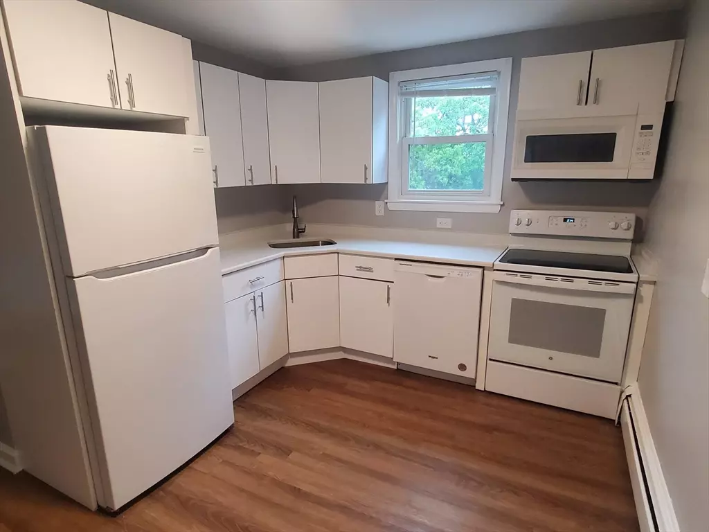 Quincy, MA 02169,433A Sea Street #5