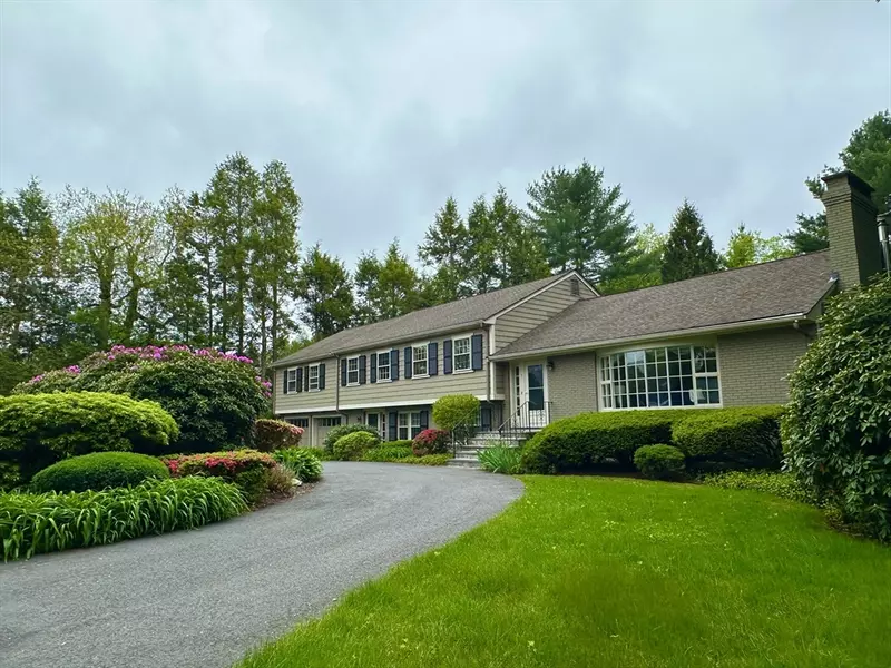 7 Todd Rd, Lexington, MA 02420
