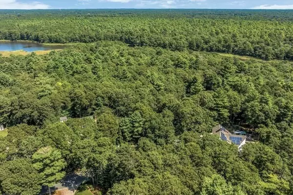 Mashpee, MA 02649,22 & 26 Oyster Way