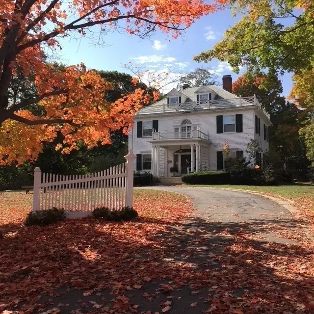 Rockland, MA 02370,48 Union St