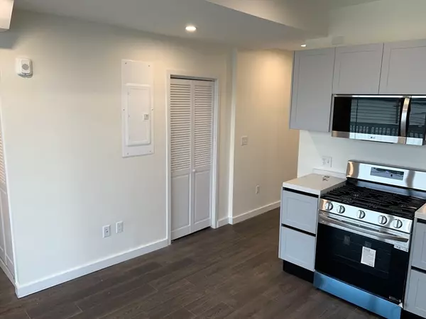 Boston, MA 02122,80 Adams St #3