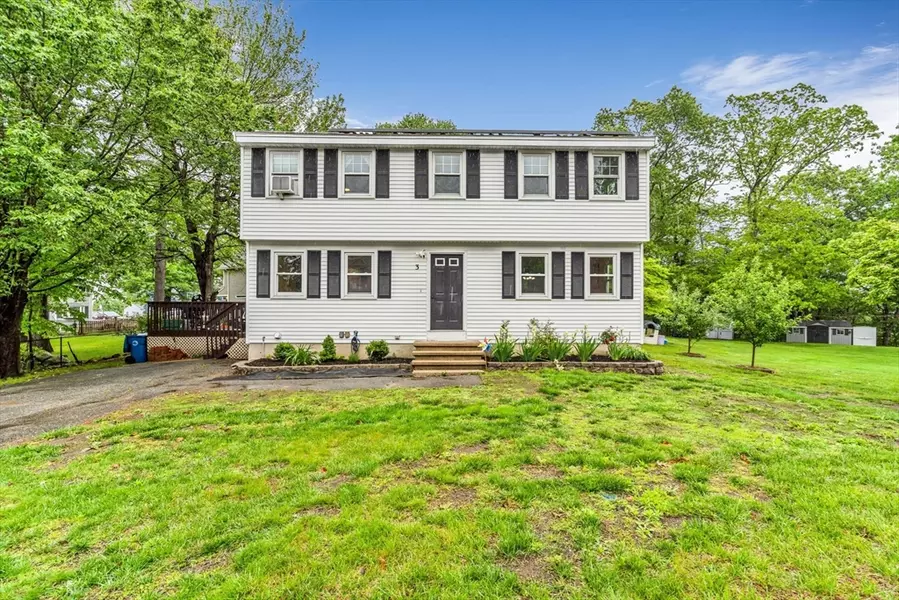 3 Sinclair St, Billerica, MA 01821