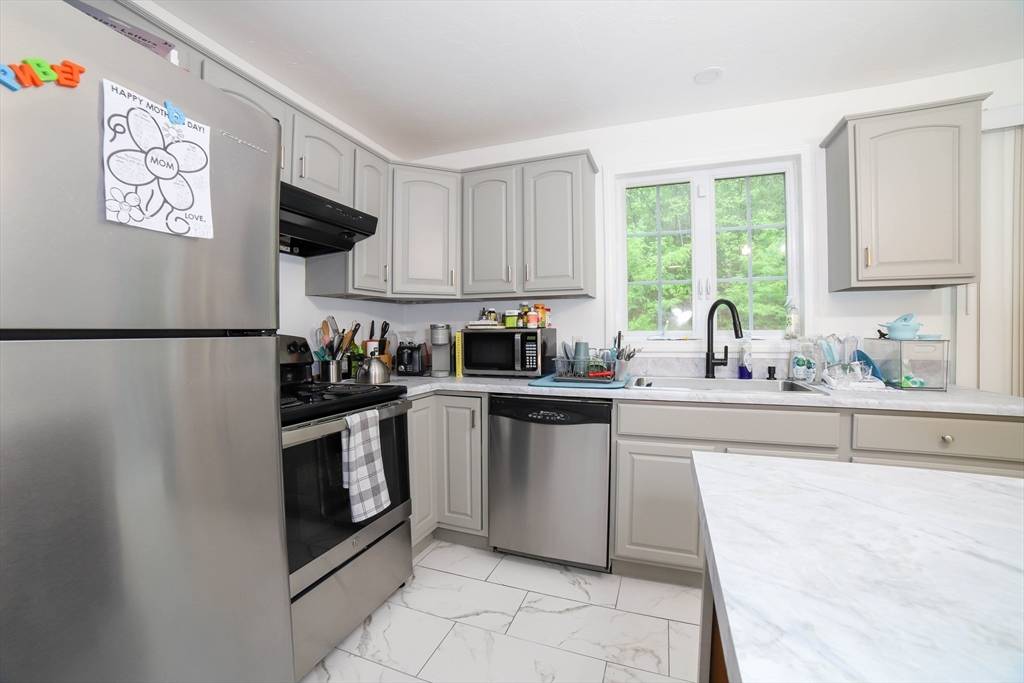 Shrewsbury, MA 01545,21 Eaton Ave #A