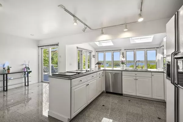 Webster, MA 01570,56 Upper Gore Road