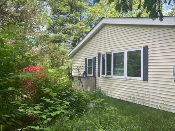 Swansea, MA 02777,44 Tallawanda Rd.