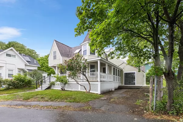 Winthrop, MA 02152,136 Locust Way