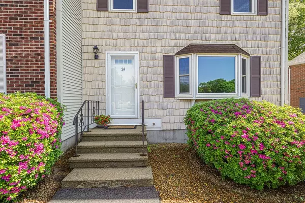 Webster, MA 01570,24 Highcrest Park #24