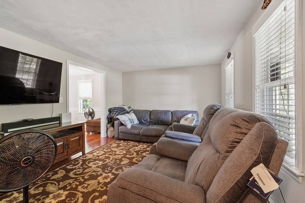 Milford, MA 01757,389 Central St