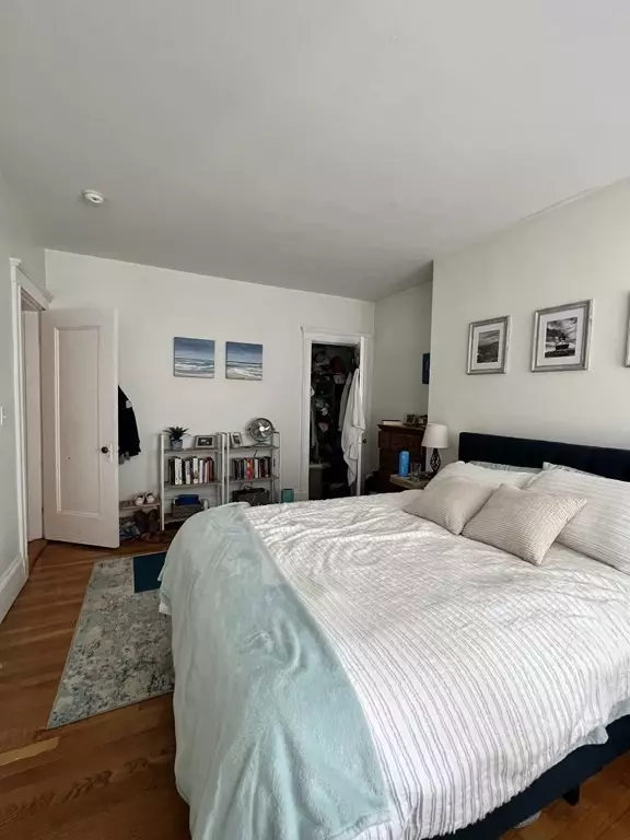 Brookline, MA 02446,31 Dwight St #1