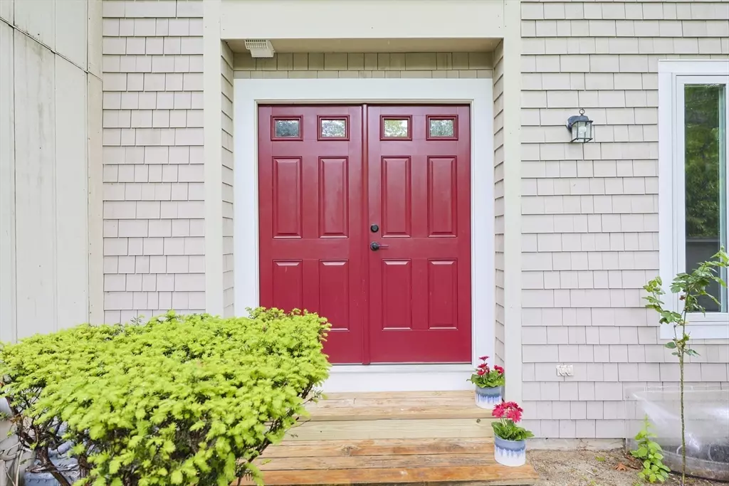 Yarmouth, MA 02673,300 Buck Island Rd #13F