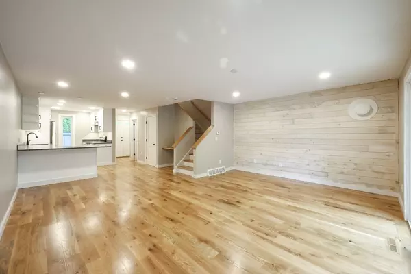 Yarmouth, MA 02673,300 Buck Island Rd #13F