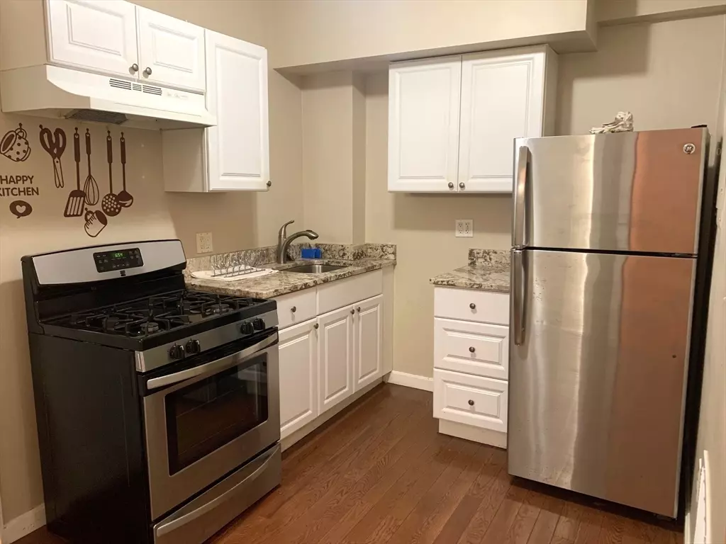 Boston, MA 02128,333 Paris St #2