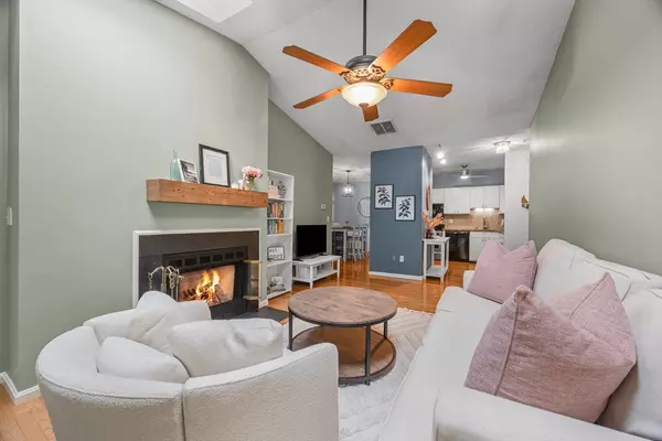 Duxbury, MA 02332,44 Bay Farm Rd. #44
