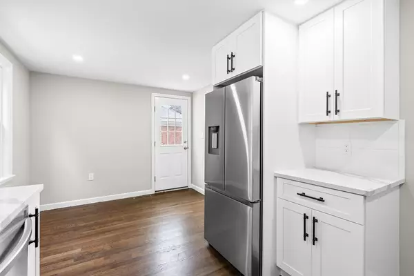 Quincy, MA 02170,9 Bishop Rd