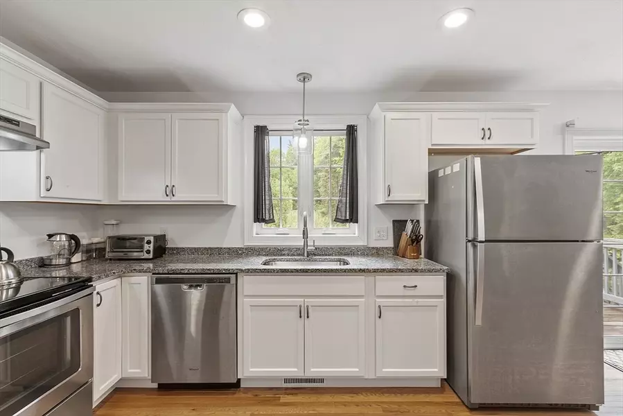 70 Ashburnham Hill Rd, Fitchburg, MA 01420