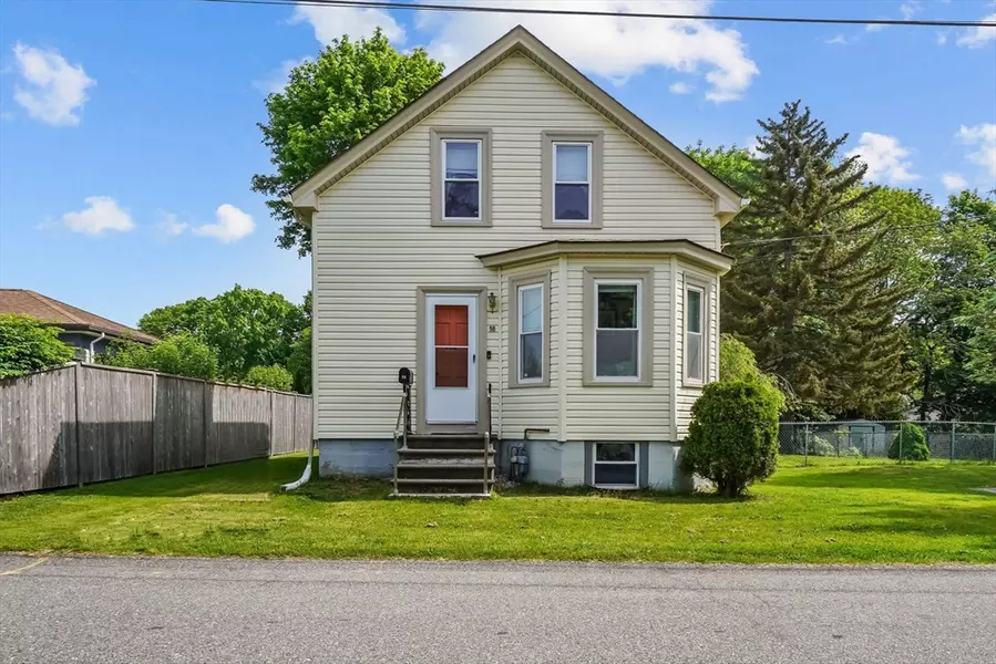 90 Briggs Ave, Somerset, MA 02725