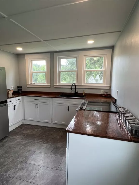 Northfield, MA 01360,34 Old Bernardston Rd