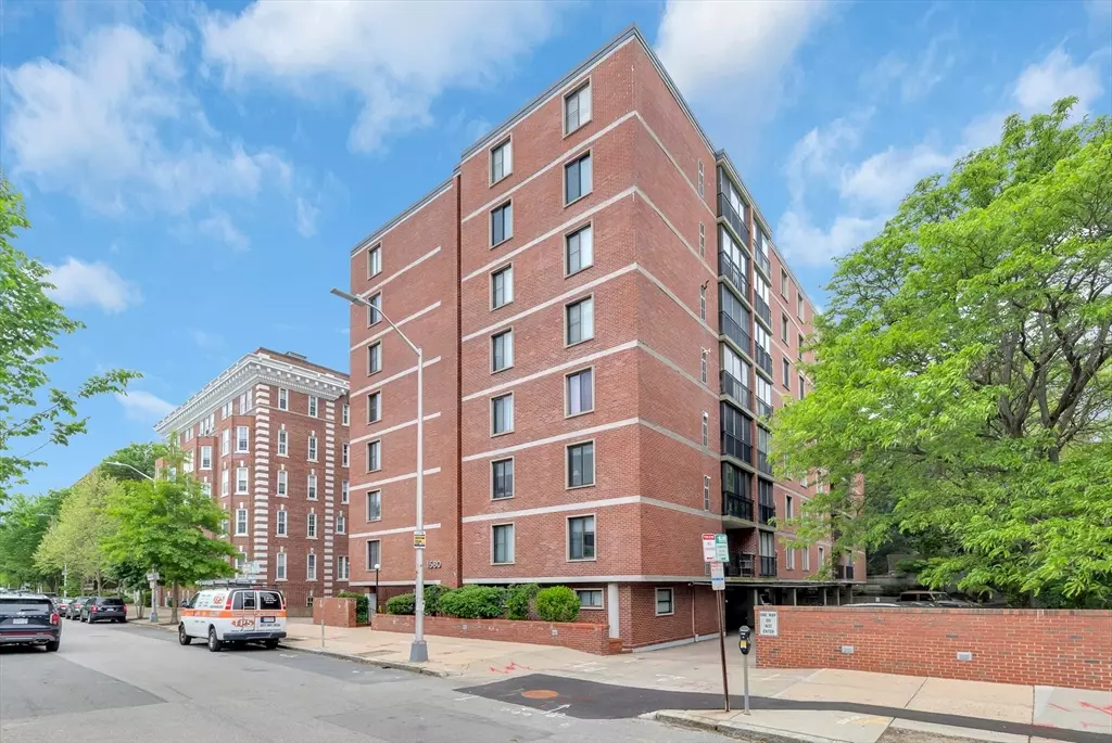 Cambridge, MA 02138,1580 Massachusettsave #8E