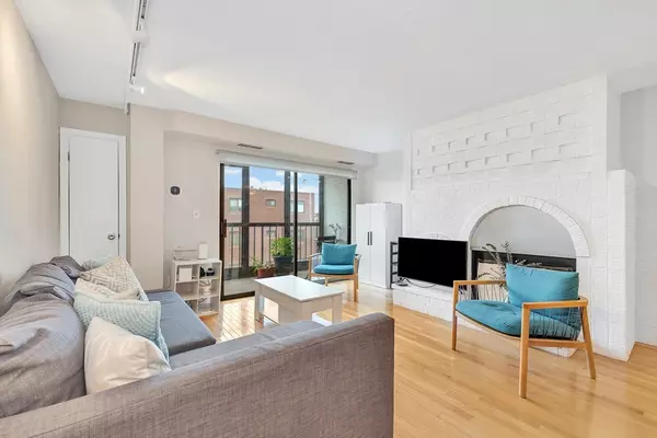 Cambridge, MA 02138,1580 Massachusettsave #8E