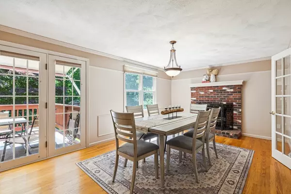 Norton, MA 02766,2 Strawstone Ln