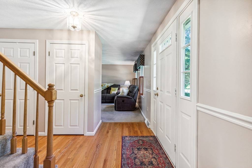 Norton, MA 02766,2 Strawstone Ln