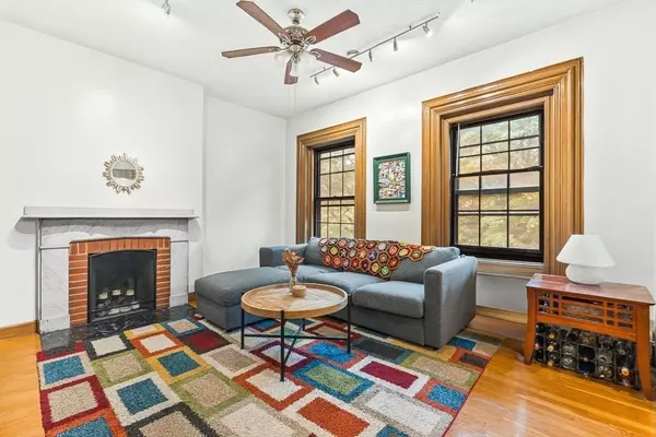 Boston, MA 02118,27 Union Park #2