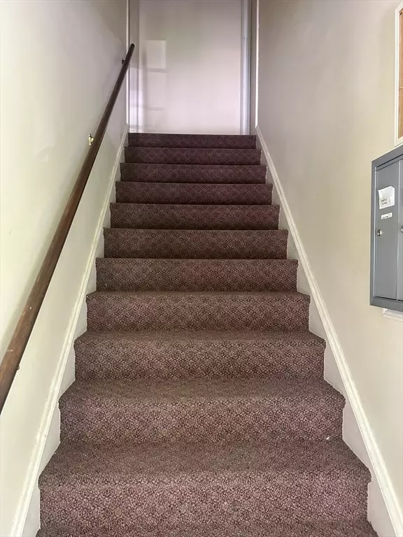 Chicopee, MA 01020,80 Colonial Cir #C