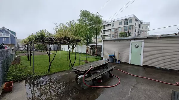 Medford, MA 02155,56 William St