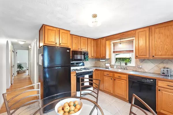 Agawam, MA 01001,116 Anthony St