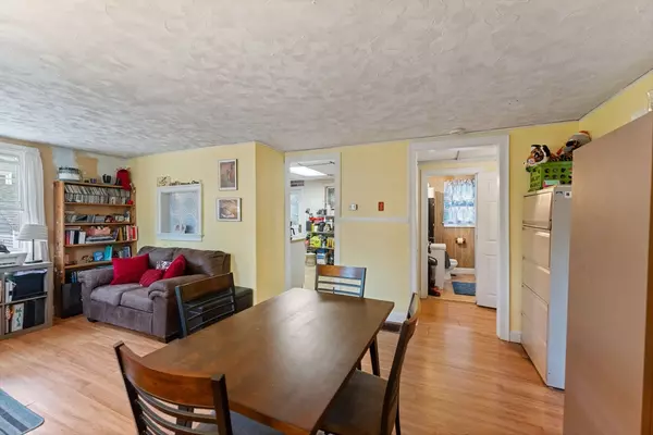 Northbridge, MA 01534,646-648 Church