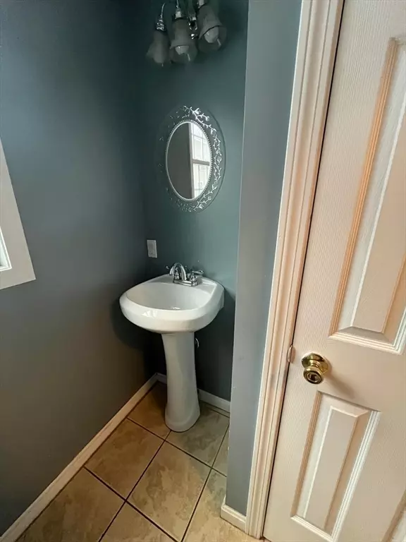 Springfield, MA 01151,140 Cardinal St