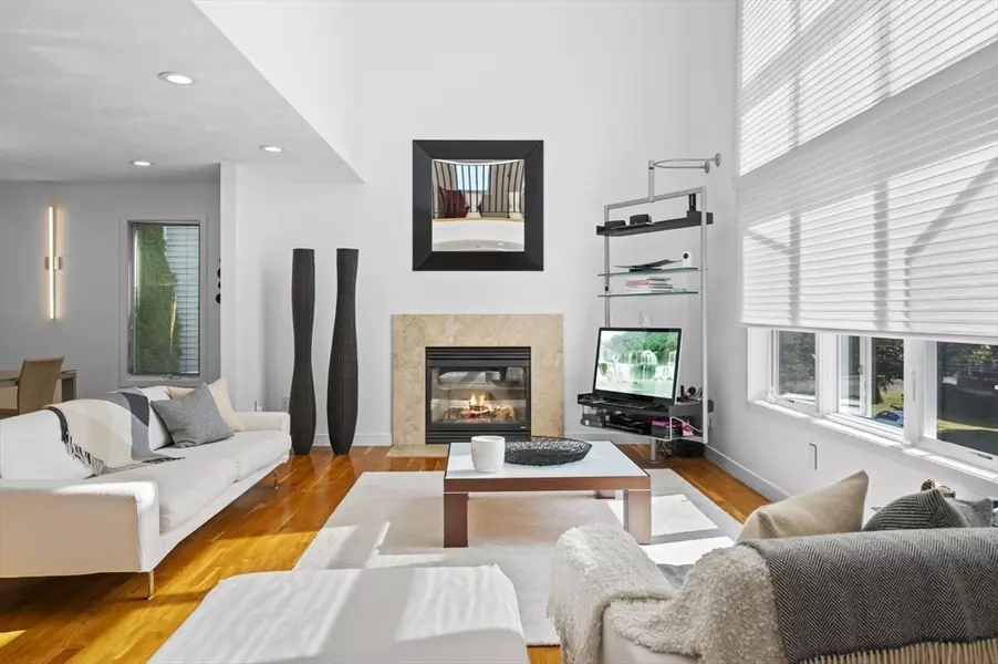 26 Sherwood Rd, Swampscott, MA 01907