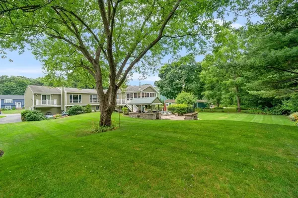 Billerica, MA 01821,18 Sumac St