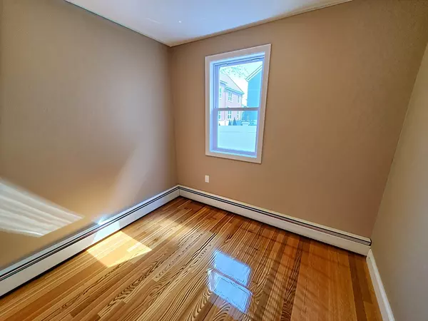 Somerville, MA 02145,84-86R Cross St