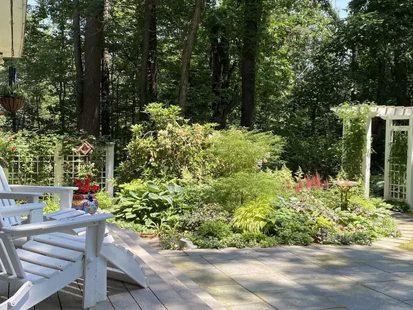 Lincoln, MA 01773,15 Blackburnian Road